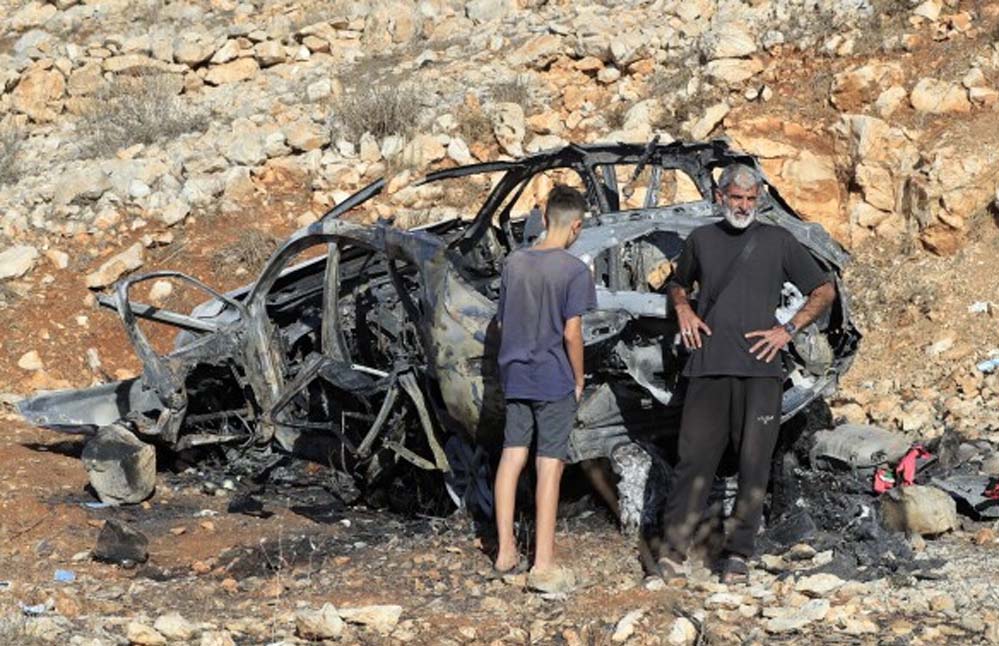 दक्षिणी लेबनान में इजरायल ने किया हवाई हमला, तीन की मौत, दो घायल
