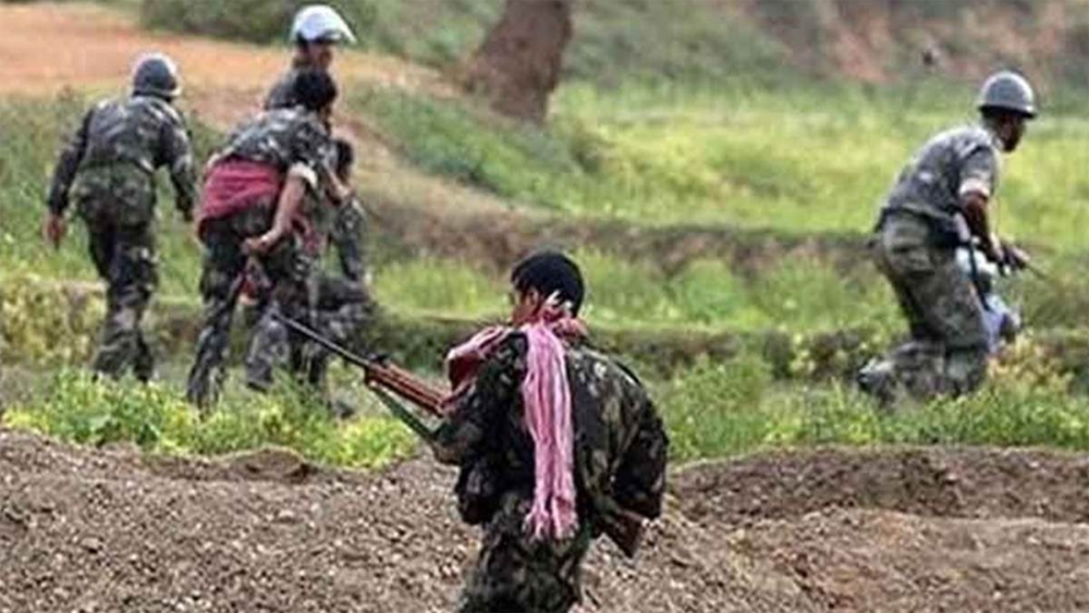 Naxalite Encounter: पुलिस मुठभेड़ में एक नक्सली ढेर, 12 बोर का बंदूक भी बरामद; सर्चिंग जारी