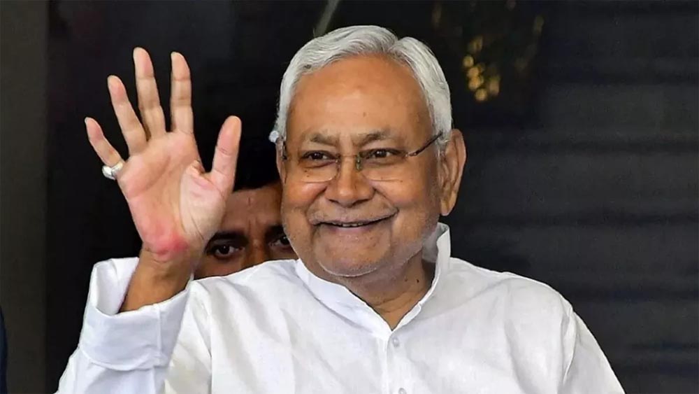 बिहार के मुख्यमंत्री नीतीश कुमार के विदेश दौरे से वापस लौटने के बाद प्रदेश में मंत्रिमंडल विस्तार को लेकर सुगबुगाहट तेज