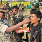 मुठभेड़ के बाद सफलता का जवानों ने सुकमा में मनाया जश्‍न, हाथ में हथियार लेकर किया डांस