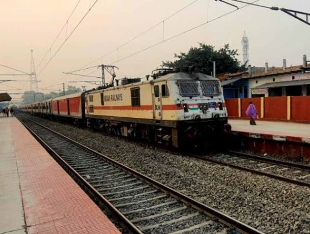 train1-2.jpg