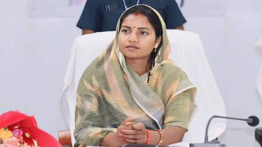 laxmi_rajvade1.jpg