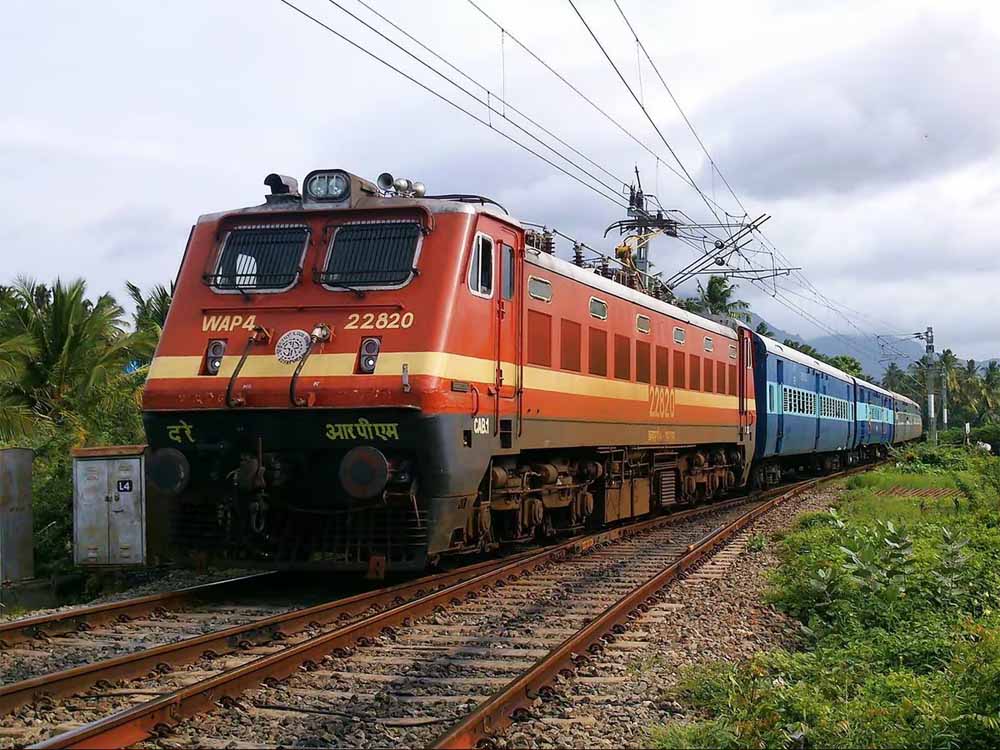 train2.jpg
