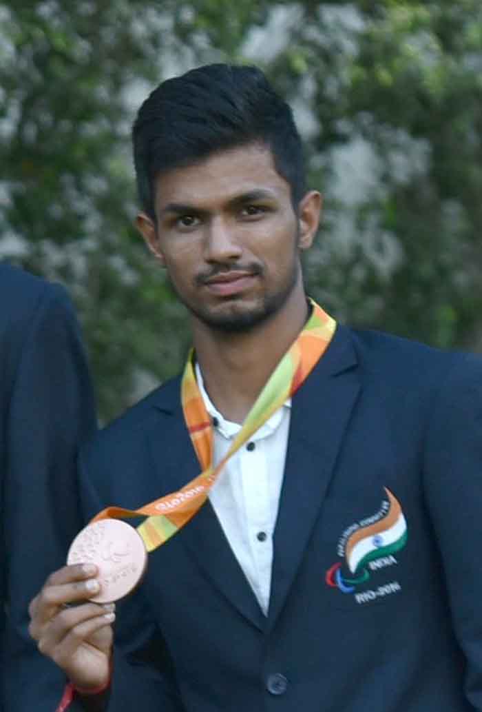 varun_shing_bhati2.jpg