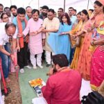 बलौदाबाजार को मिली विकास की नई सौगात : राजस्व मंत्री टंक राम वर्मा ने 32 लाख रुपए से बने हाट बाजार का का किया लोकार्पण