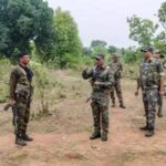 झारखंड पुलिस को बड़ी सफलता: 10 लाख के इनामी समेत 2 माओवादी कमांडर गिरफ्तार, हथियार बरामद