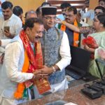 महेंद्र सिंह यादव ने अपेक्स बैंक में पदभार ग्रहण करते हुए किया ऐतिहासिक स्वागत