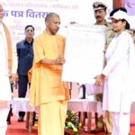 यूपी में 1 लाख भर्ती का ऐलान, सीएम योगी ने युवाओं को दिया बड़ा तोहफा