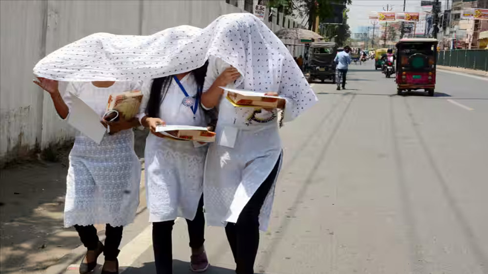 पंजाब में गर्मी का सितम, पारा 42 डिग्री पार, दो दिन के लिए हीट वेव का यलो अलर्ट; फरीदकोट रहा सबसे गर्म