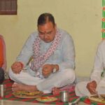 अजमेर दौरे पर सीएम भजनलाल शर्मा, ग्रामीण परिवार के घर किया पारंपरिक भोजन