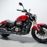 भारत में लॉन्च हुई 2026 QJ Motor SRV 300 बाइक, जानें कीमत और खास फीचर्स
