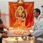 हिसार में भगवान को चढ़ रहा आइसक्रीम का भोग, भीषण गर्मी में मंदिरों के गर्भगृह बने कूल-कूल