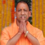 मदर्स डे स्पेशल: मां के आंसू पोंछकर परिवार में खुशियों का उजाला फैलाते हैं सीएम योगी