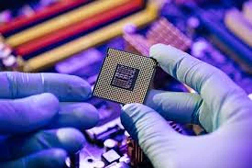 AI और डेटा सेंटर डिमांड से बढ़ी मेमोरी चिप्स की जरूरत, भारत बनेगा बड़ा सेमीकंडक्टर हब
