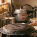 वास्तु शास्त्र में तवा रखने के तरीके से जुड़ी मान्यताएं और उसके प्रभाव