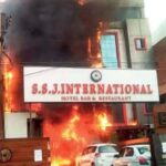 लखनऊ में कोचिंग सेंटर वाली इमारत में भीषण आग, अफरा-तफरी के बीच रेस्क्यू जारी