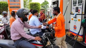 petrol_3A_36_2.jpg
