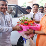 उत्तर प्रदेश में विश्वस्तरीय सड़क संपर्क विकसित करना हमारी प्राथमिकता: नितिन गडकरी