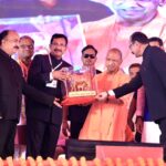 आगरा में सीएम योगी ने 342 करोड़ की विकास परियोजनाओं की सौगात दी