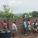 डिंडौरी में आदिवासियों ने चंदा जुटाकर बना दिया सरकारी स्कूल, 3 साल तक नहीं मिली सरकारी मदद