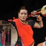 पद्मश्री डॉ. तीजन बाई का पार्थिव शरीर दुर्ग के गनियारी पहुंचा, राजकीय सम्मान के साथ होगा अंतिम संस्कार