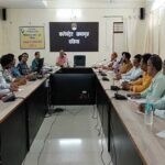 दतिया में निर्वाचन आयोग के दिशा-निर्देशों के अनुरूप प्रशासन सक्रिय