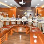 डीजीपी ने भारतीय पुलिस सेवा में नियुक्त अधिकारियों को लगाई रैंक