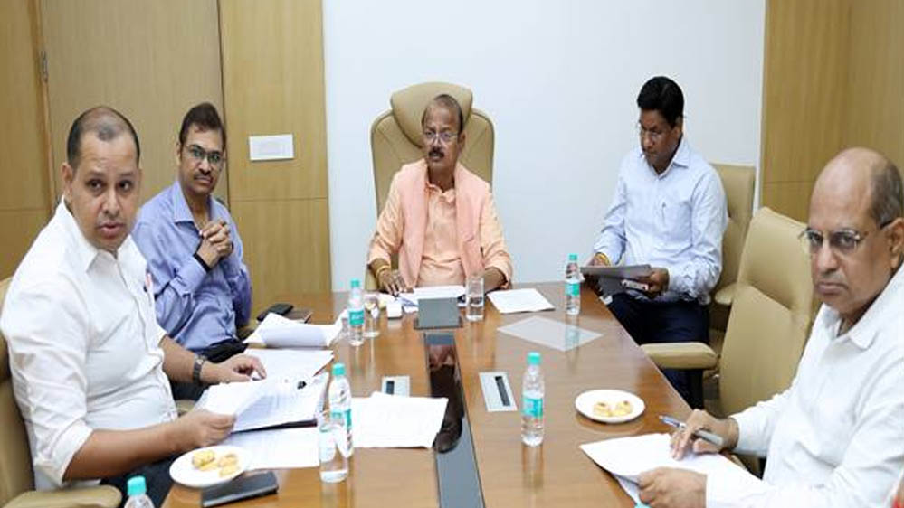 राज्य मंत्री जायसवाल ने बजट का समुचित उपयोग नहीं करने पर की नाराजगी व्यक्त