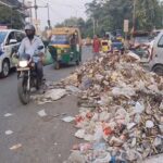 हरियाणा में सफाई कर्मचारियों की हड़ताल से सात शहरों में कूड़े का संकट गहराया