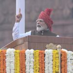 लाल किले से PM मोदी का ‘दिमागी नक्सल’ वार, विपक्ष ने बोला तीखा हमला