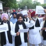 पंजाब विधानसभा के मानसून सत्र में चौथे दिन हंगामा, बरगाड़ी-बहबल कलां मामले पर विपक्ष का जोरदार प्रदर्शन