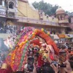 श्रावण के प्रथम सोमवार भगवान  महाकाल मनमहेश स्वरूप में नगर भ्रमण पर निकले