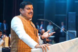 mohan_3A_122_2-1.jpg