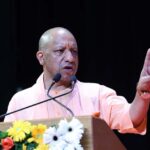 बबुआ 12 बजे तक सोते, 5 बजे जिम जाते थे’, CM योगी का विपक्ष पर तीखा तंज