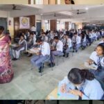 पटना में अर्द्धवार्षिक परीक्षा का बदला पैटर्न, बच्चों पर बढ़ा लिखने और समय का दबाव