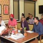 छत्तीसगढ़ ट्रेवल एंड टूरिज्म एसोसिएशन के प्रतिनिधिमंडल ने पर्यटन मंत्री राजेश अग्रवाल से की सौजन्य भेंट, विश्व पर्यटन दिवस समारोह के लिए किया आमंत्रित