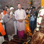 मुख्यमंत्री विष्णु देव साय ने मदकूद्वीप के प्राचीन मंदिरों में की पूजा-अर्चना
