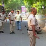 दिल्ली में गैंगरेप के बाद सुरक्षा बढ़ी, सभी 15 जिलों में अर्धसैनिक बलों की तैनाती