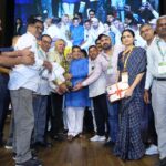 सीएम योगी के नेतृत्व में तेजी से शिखर पर पहुंचा गन्ना व चीनी उद्योग
