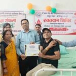 100 से अधिक विद्यार्थियों का रक्त समूह परीक्षण, 13 यूनिट रक्तदान कर युवाओं ने दिया मानव सेवा का संदेश