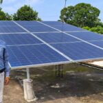 सूरज की रोशनी से रोशन हुआ मनोज का घर, बिजली बिल हुआ शून्य