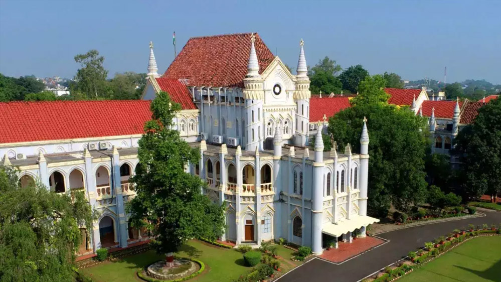 high_court_8A_66.jpg