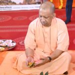 सीएम योगी का उपहार: लखनऊ में दस लाख लोगों को मिलेगा अपना घर