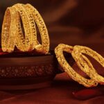 सोना-चांदी की कीमतों में भारी गिरावट, दिवाली पर खरीदें या करें इंतजार? जानें निवेश की रणनीति