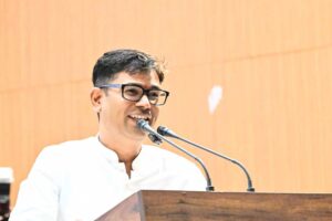 oP_cHOUDRY_01.jpg